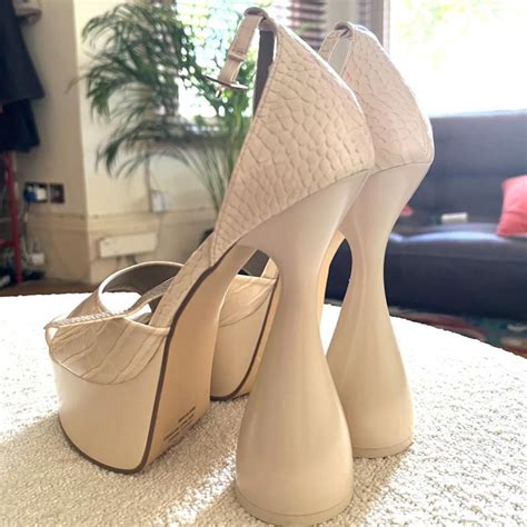 ego dupe heels